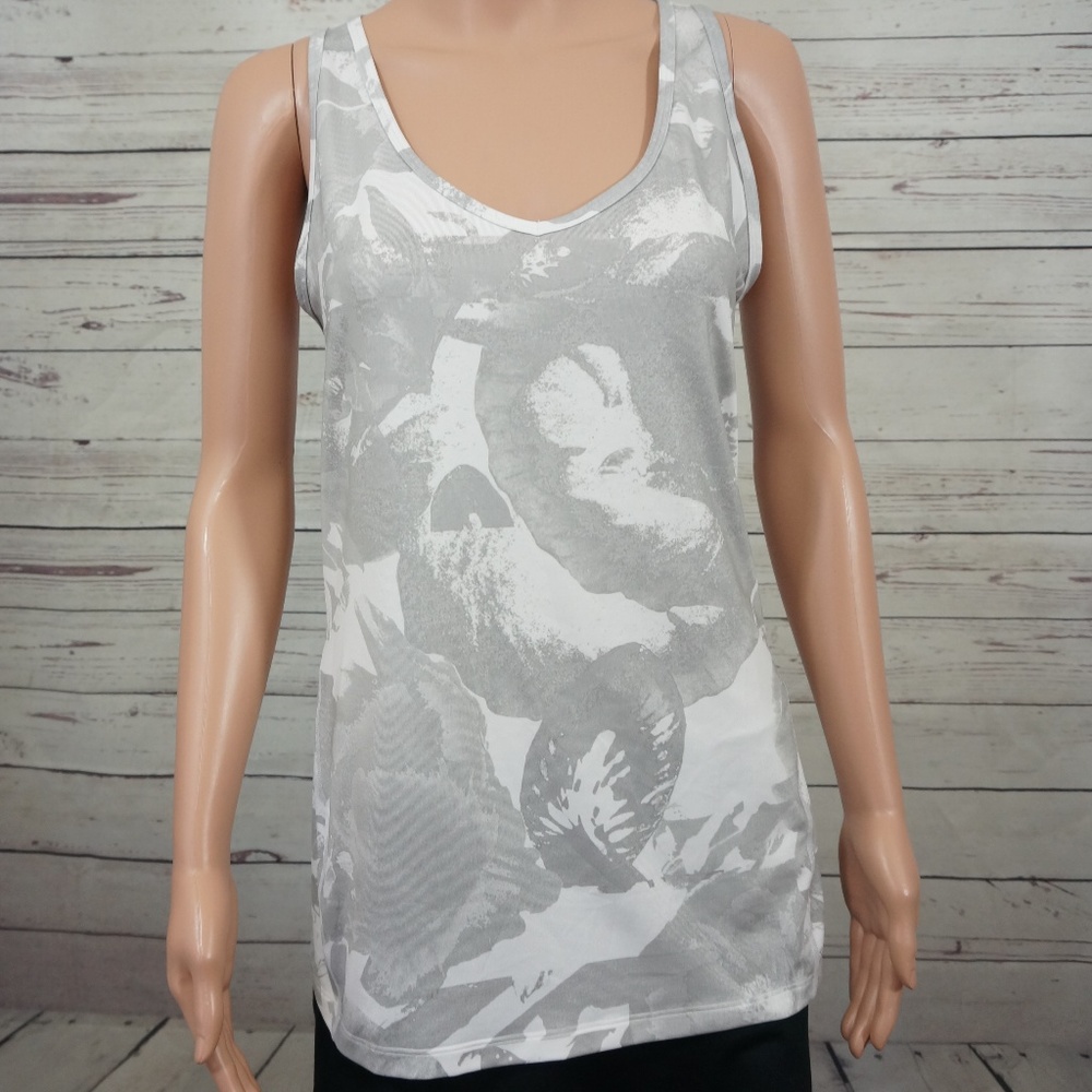 Lucy Athletic Tank Top Large